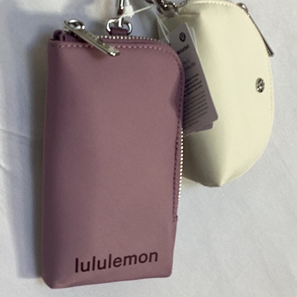 Lululemon Dual Pouch Wristlet - Picture 4 of 11